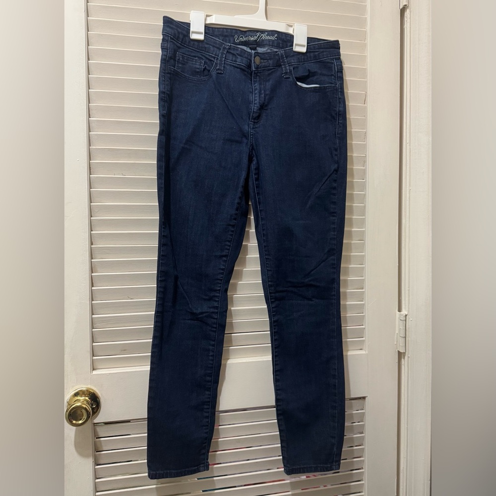 Universal Thread Mid Rise Skinny Dark Wash Jeans EUC